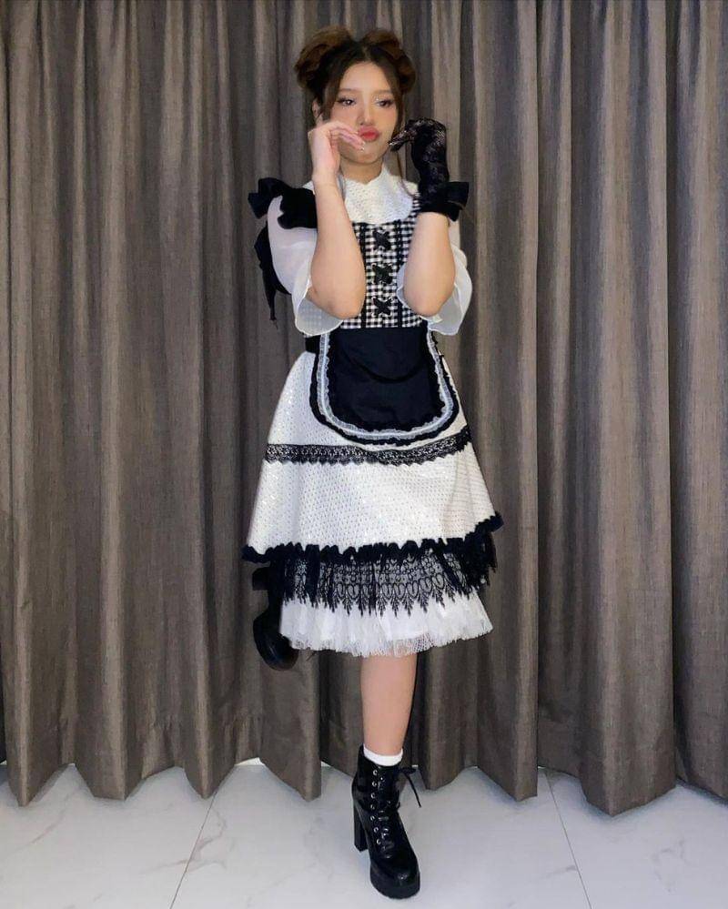 instagram.com/tiaraandini